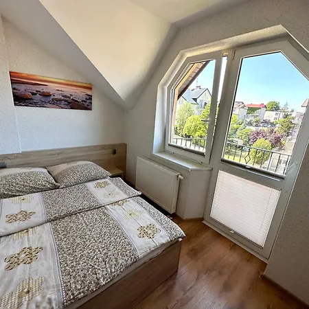 Cetniewska Kwatera prywatna *